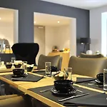 Hotel Western Garden And 3*
