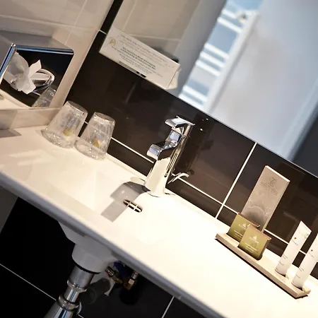 Western Garden And Szálloda La Baule