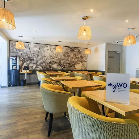 Western Garden And La Baule