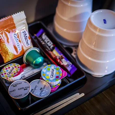 Western Garden And Szálloda